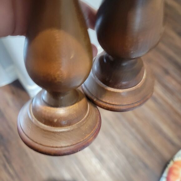 Vtg pair of hand turned candlestick holders 7" tall old world primative colonial - Picture 7 of 8